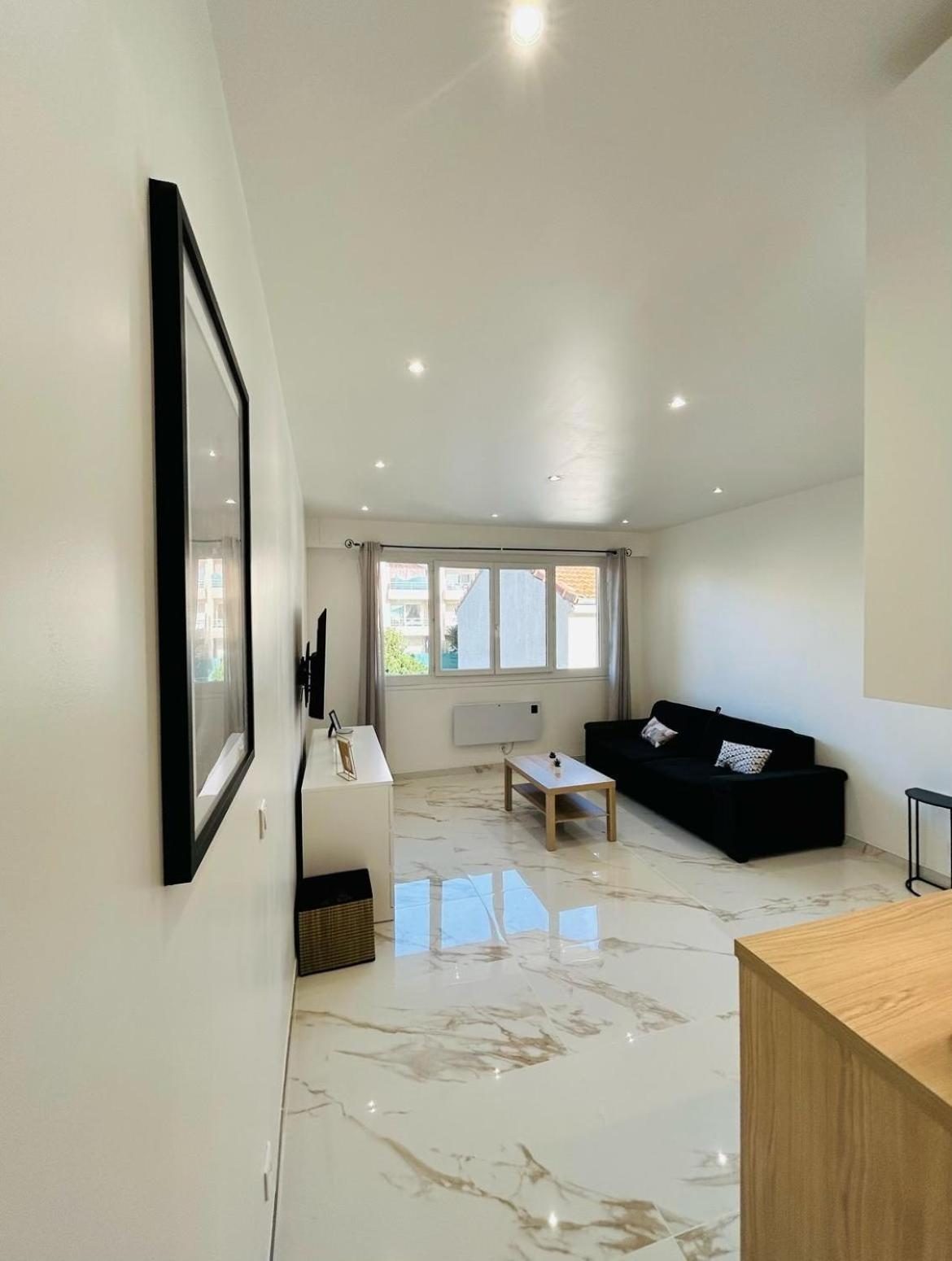 Appartement Studio Promenade Des Anglais Nice
